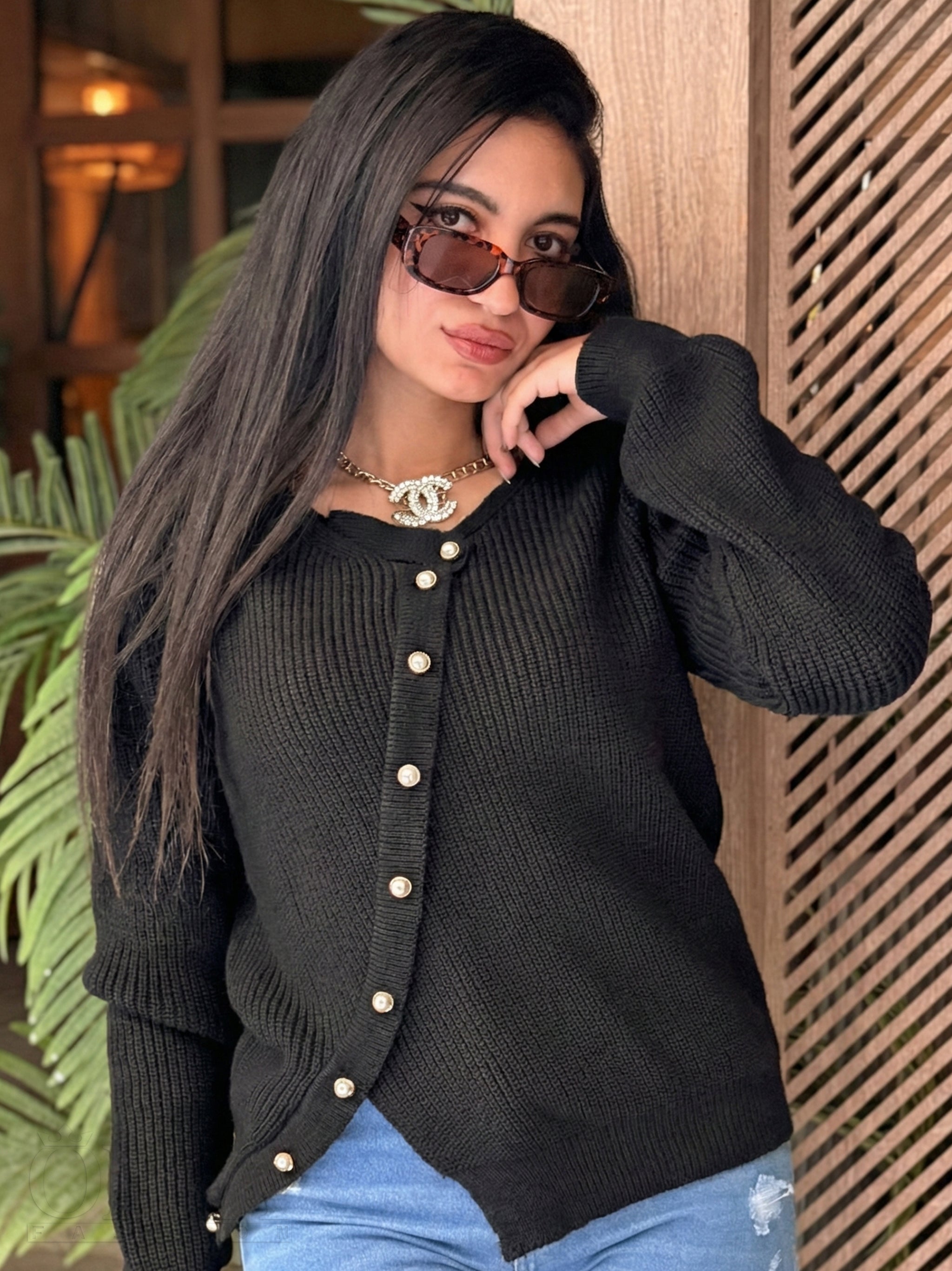 Modern Curved Cardigan - Black